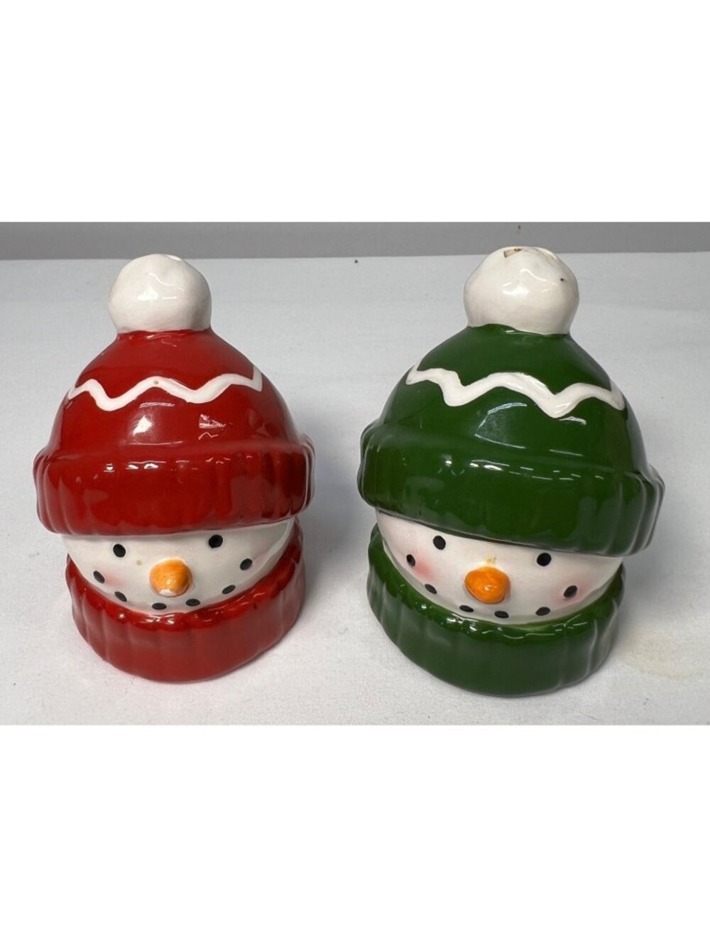Snowman Salt & Pepper Shakers Ceramic Christmas Holiday Decor Red & Green